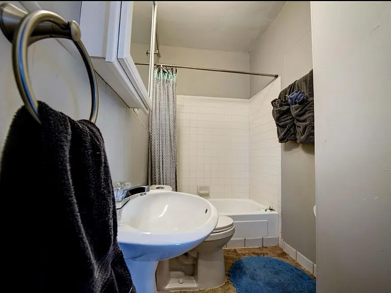 1225 N Clarkson St #2 — Photo 13