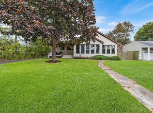 425 Sunrise Ave, Sayville, NY 11782