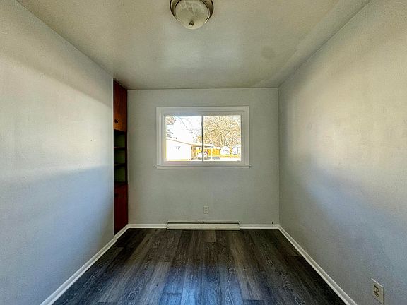 4th image of 3330 Leahy St