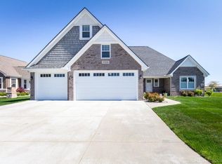10600 Saint John Dr, Algonac, MI