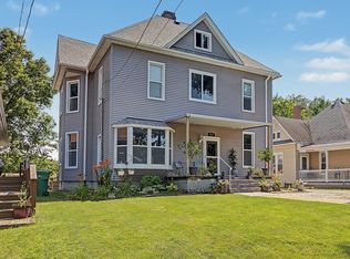 111 7th St, Streator, IL 61364