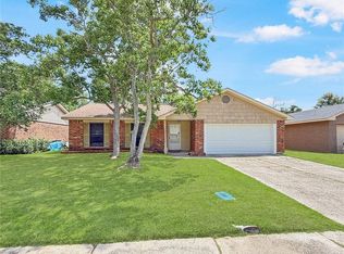310 Foxcroft Dr, Slidell, LA 70461