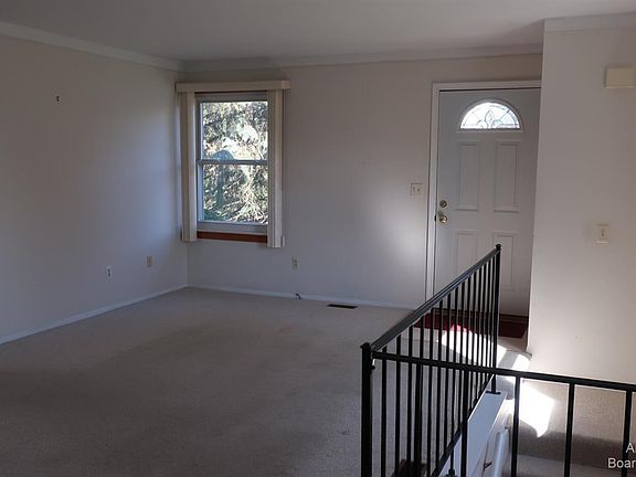 4th image of 1430 Harbor Dr