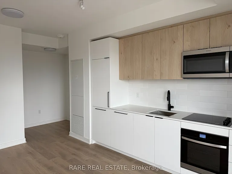 1185 Dupont St #1411 — Photo 2