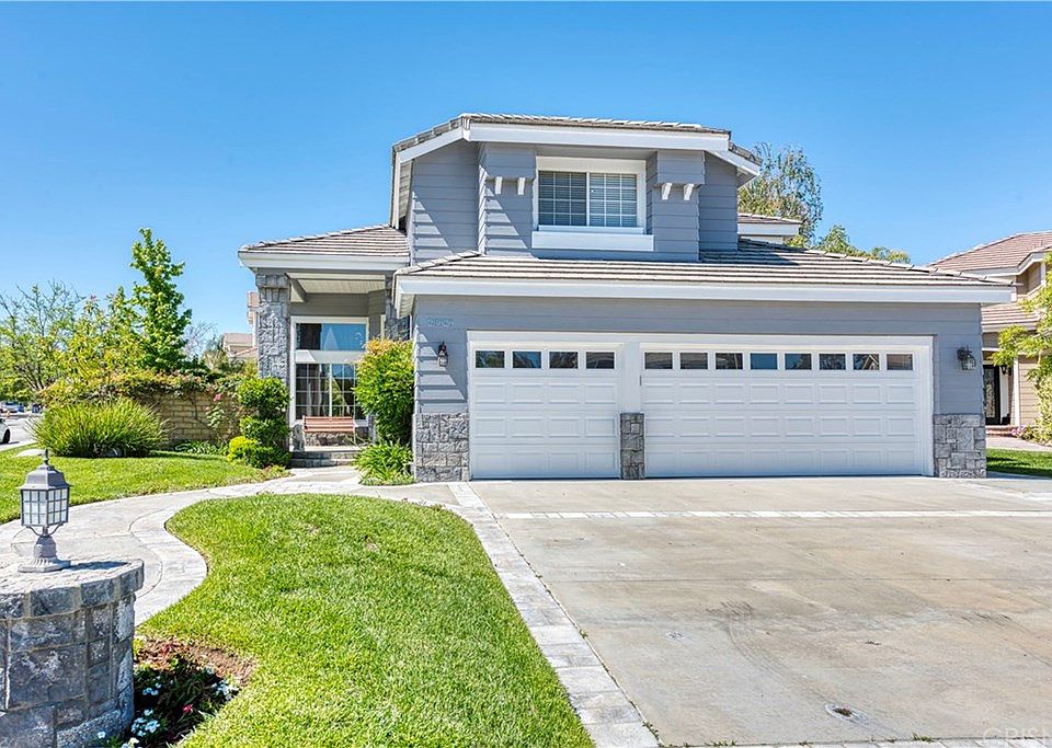 1st image of 23626 Sunderland Ct