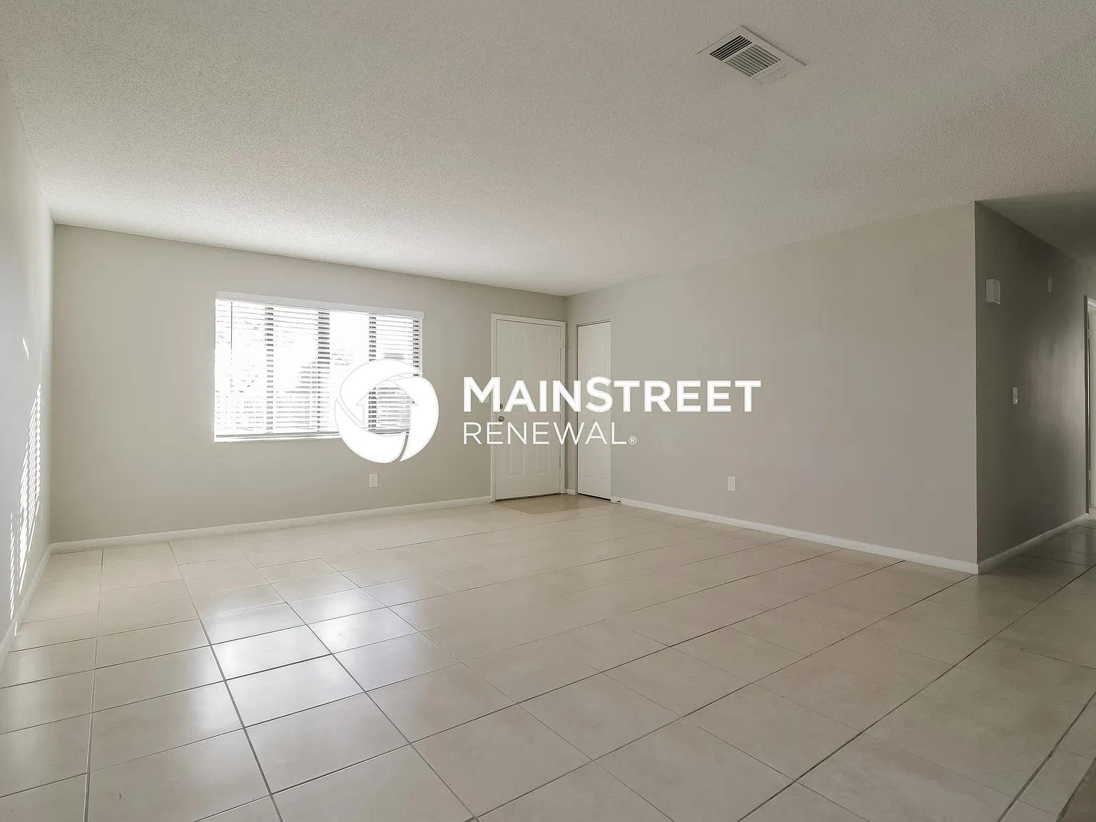 1875 Fairlane Dr — Photo 4
