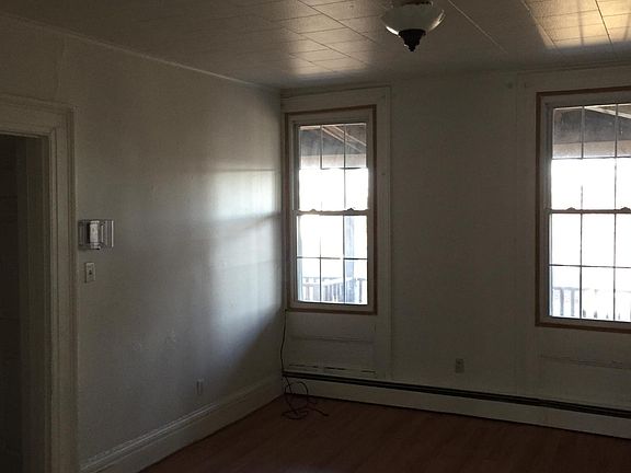 2nd image of 19-21 S Franklin St #21A