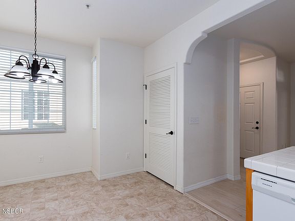 5th image of 610 Sunrise Dr Unit 6E