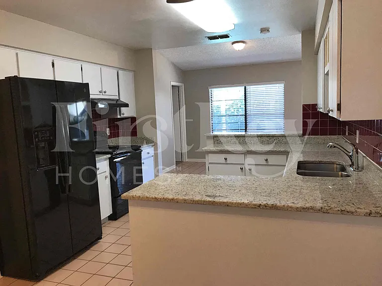 16219 Pebblebrook Dr — Photo 8