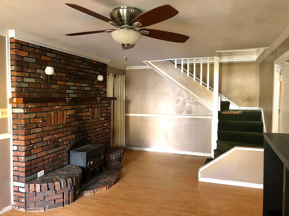 Downstairs Living Area
