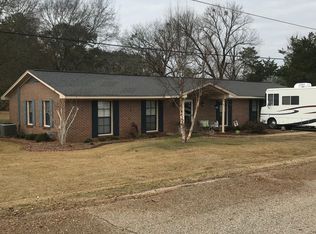 105 Baldwin Dr, Selma, AL 36701