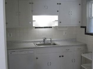 8516 S Laclede Station Rd, Saint Louis, MO 63123