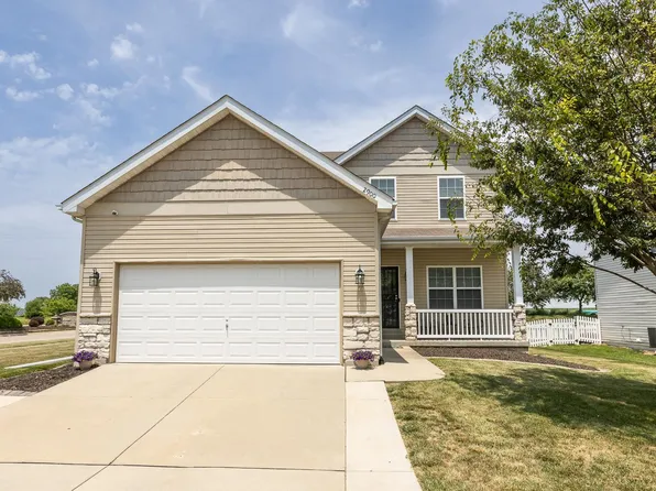 2900 Harvest Meadow Dr, Belleville, IL 62221