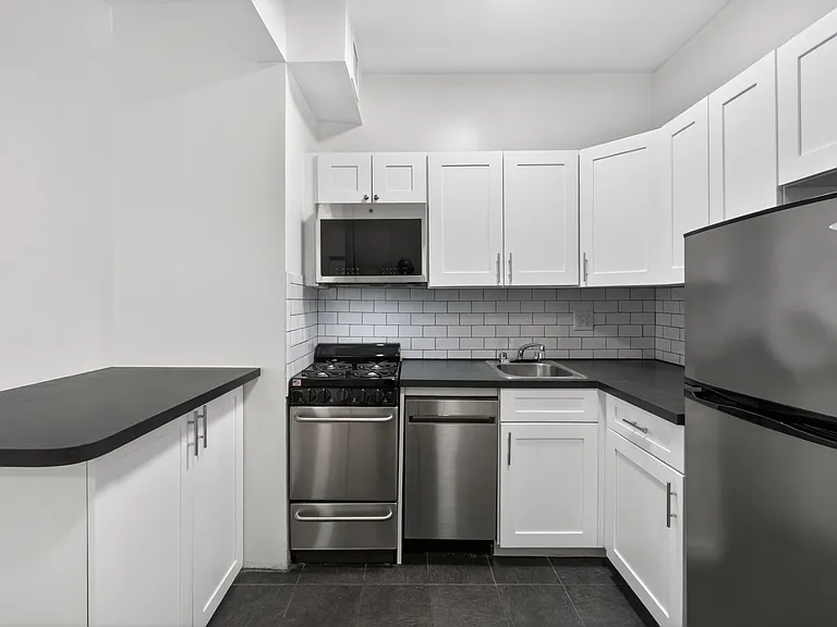 29 Avenue B #3B — Photo 10