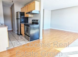 10917 109th St NW #305, Edmonton, AB T5H3C2