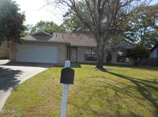 1542 Bluegrass Ln, Lynn Haven, FL 32444