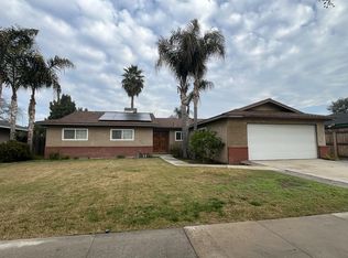 120 W Magnolia Ave, Hanford, CA