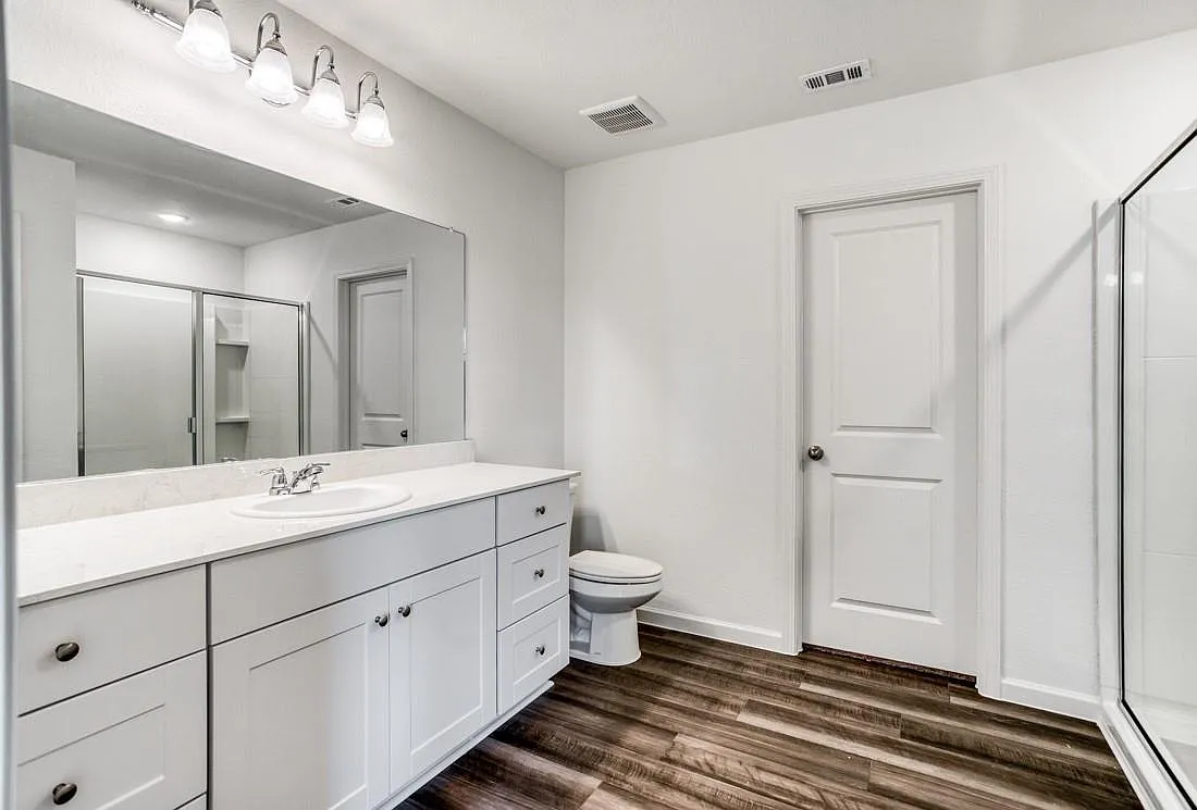 5 bed, 2854 sqft, $2,670 — Photo 3