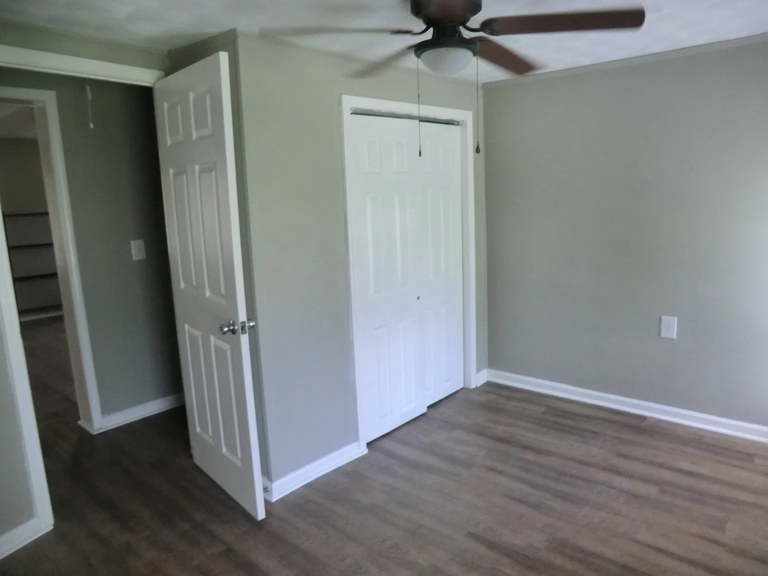 2 bed, 1800 sqft, $900 — Photo 3