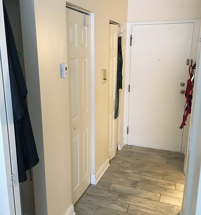1st image of 2801 Girard Ave S APT 103