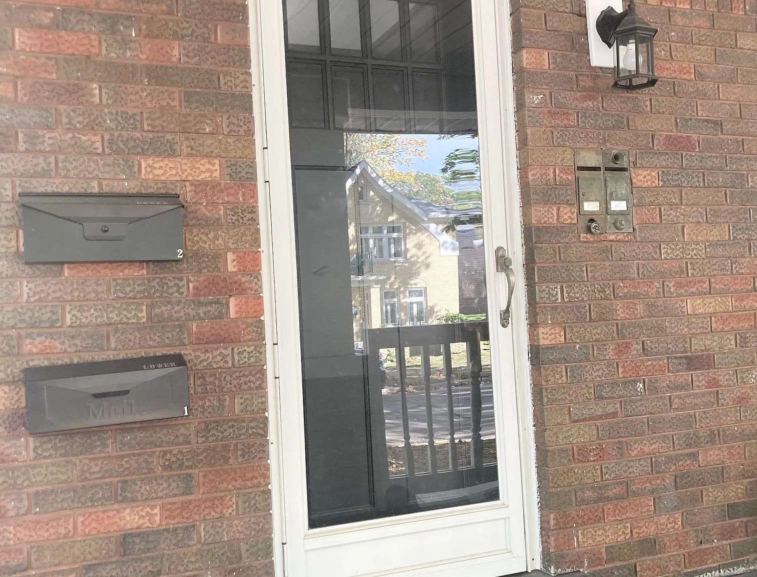 2 bed, 900 sqft, $1,325 — Photo 2