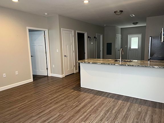 4th image of 195 Phillips Park Dr APT 203