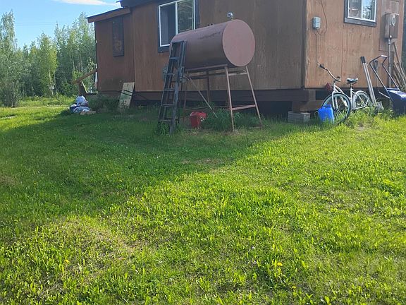 2nd image of 691 Viking Ct