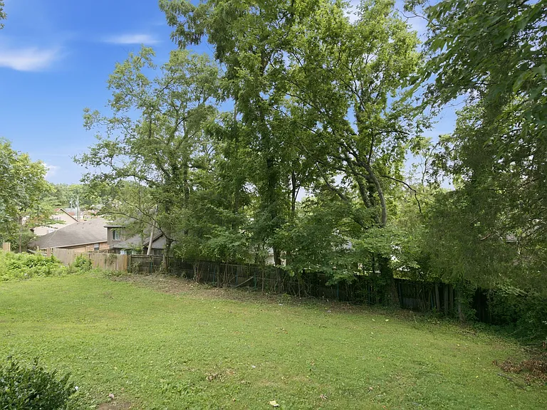 2614 Edge O Lake Dr — Photo 33