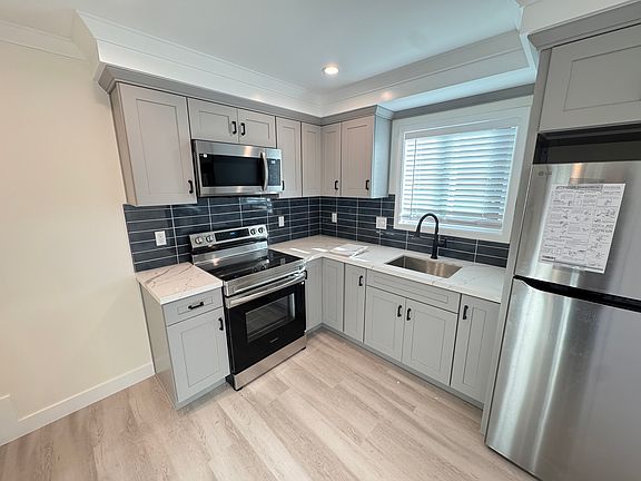 3rd image of 23442 Kathryn Ave
