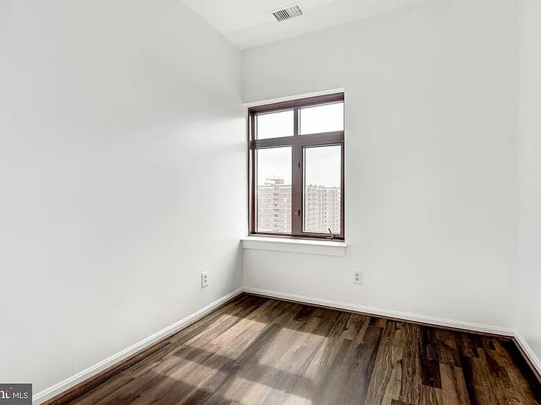 2400 Clarendon Blvd #Penthouse 11 — Photo 31