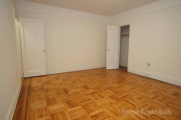 Rented by Norman Raindel, LREB | media 16