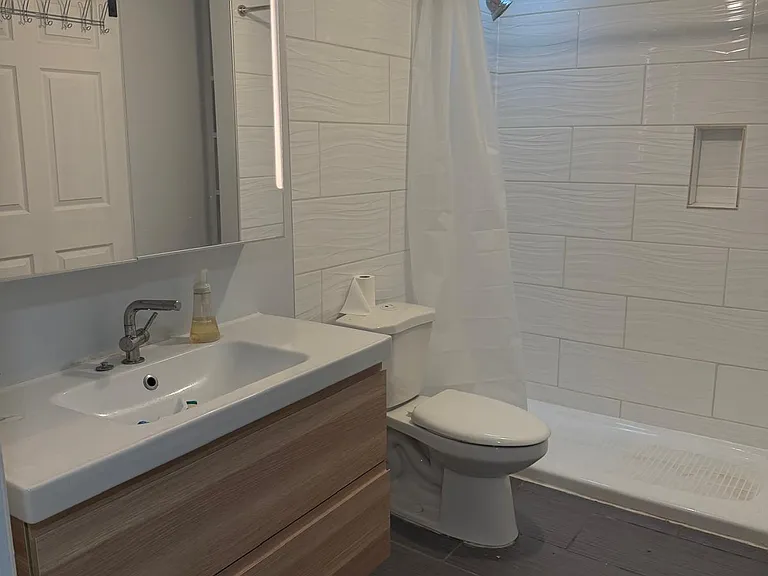 732 Kenyon St NW #2 — Photo 15