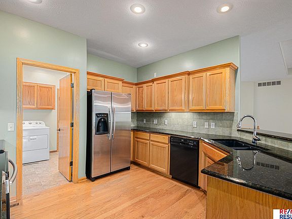 3rd image of 20204 Crystal Ave