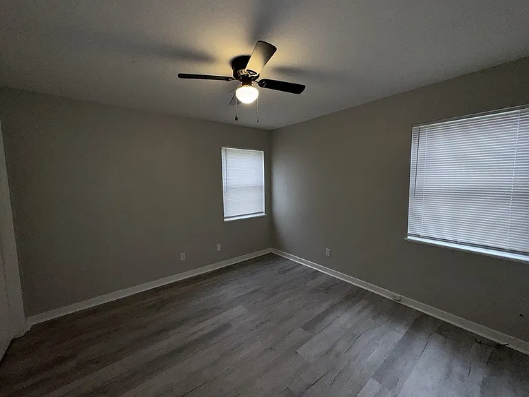 1126 Barbara Ann Dr — Photo 6