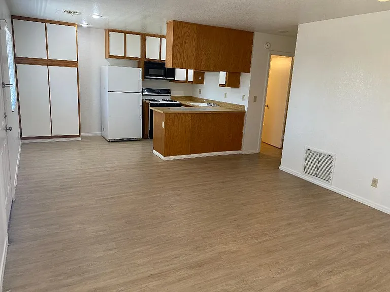 1312 Capri Dr #202 — Photo 9