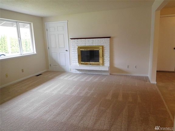 4th image of 2110 Jefferson Ave SE