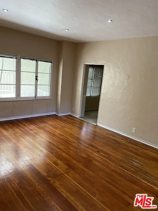 Studio, 1.0 bath, 700 sqft, $2,395 — Photo 3