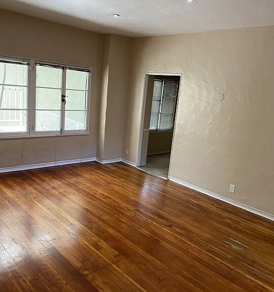 476 Landfair Ave #104 — Photo 3