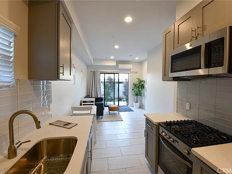 15816 S Vermont Ave #2 — Photo 2