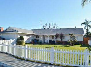 843 Saint Clair St, Costa Mesa, CA 92626