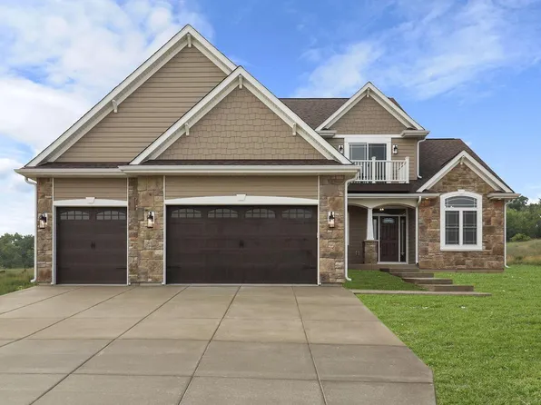 W2395 Troy Hill COURT, East Troy, WI 53120