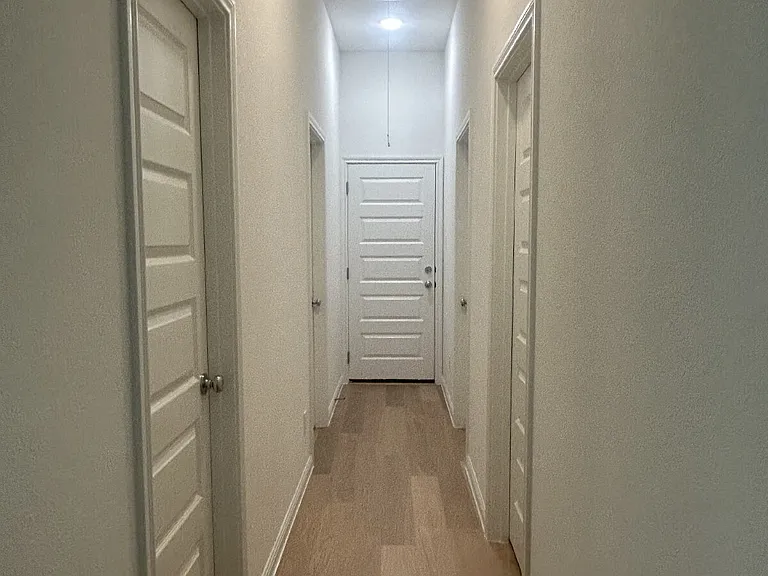 176 Hornet St — Photo 15