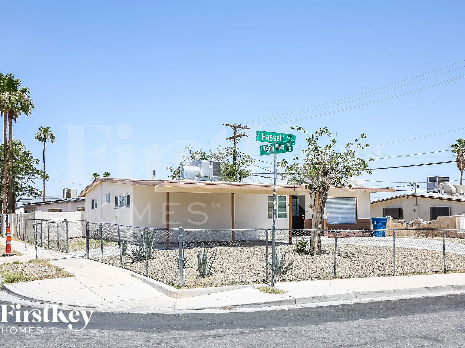 4 bed, 2.0 bath, 1281 sqft, $1,530 — Photo 2