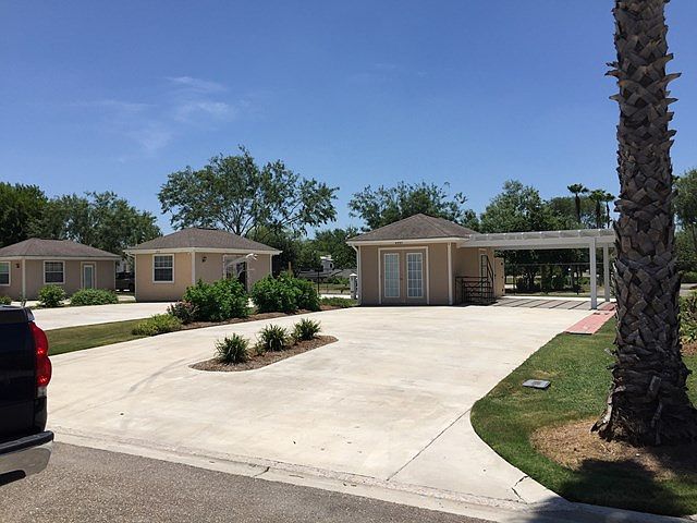 1st image of 4001 Lark Dr