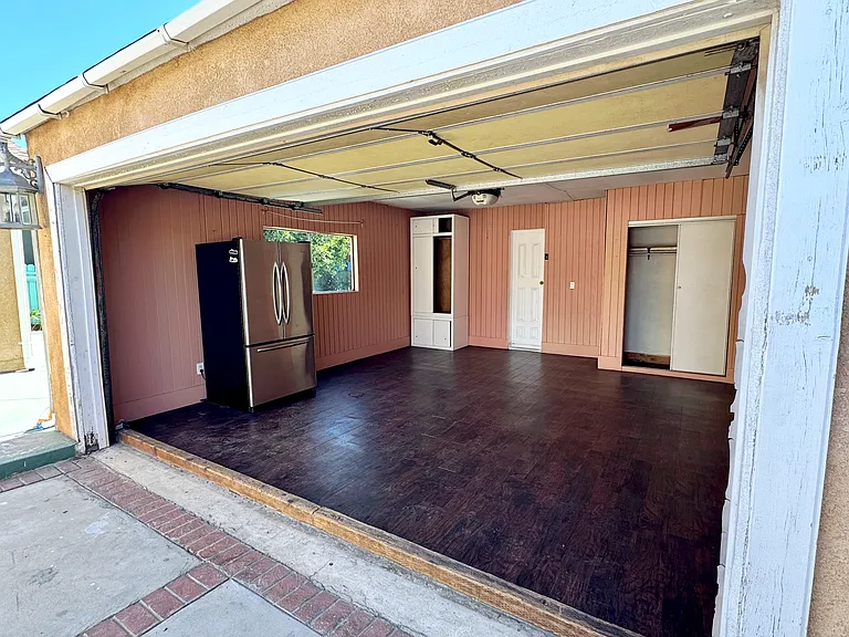 7443 Irvine Ave — Photo 11