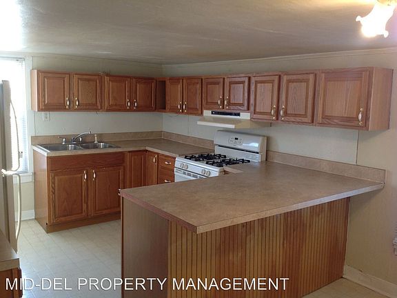 4th image of 21 S Delaware St APT C