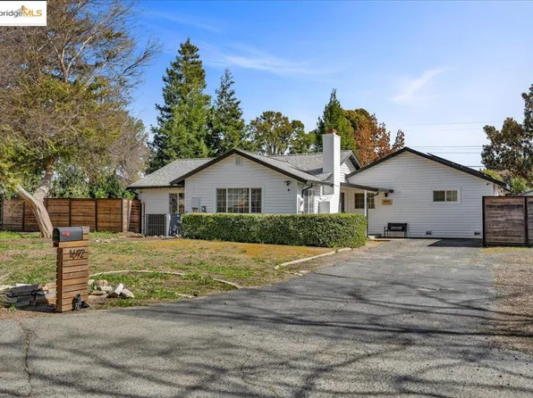 1692 Manor Ln, Concord, CA 94521