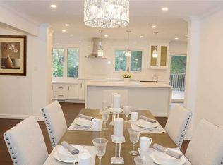 1186 Tyandaga Park Dr, Burlington, ON L7P1M8