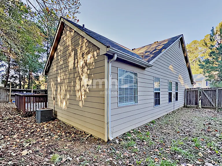 4457 Grove Dr NW — Photo 14