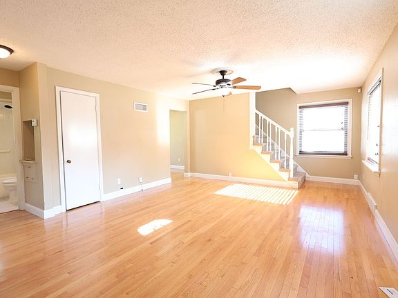 4th image of 439 Caroline Ave